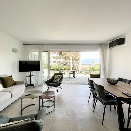 Charmant T2 En Centre-ville Avec Jardin, Terrasse Et Parking Prive - Fr-1-719-10 Appartement