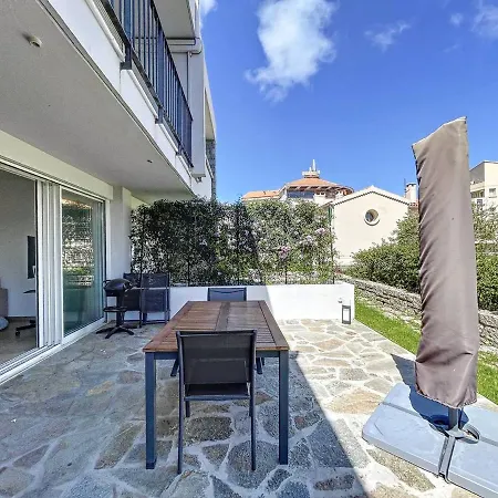 Charmant T2 En Centre-ville Avec Jardin, Terrasse Et Parking Prive - Fr-1-719-10 * Calvi (Corsica)