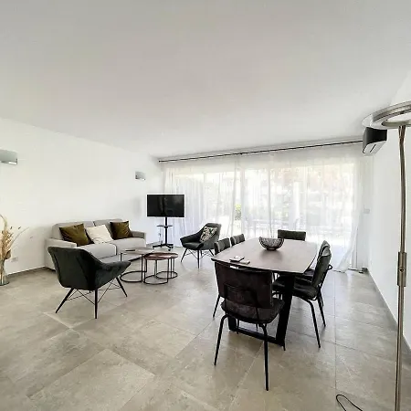 Charmant T2 En Centre-ville Avec Jardin, Terrasse Et Parking Prive - Fr-1-719-10 Calvi (Corsica)